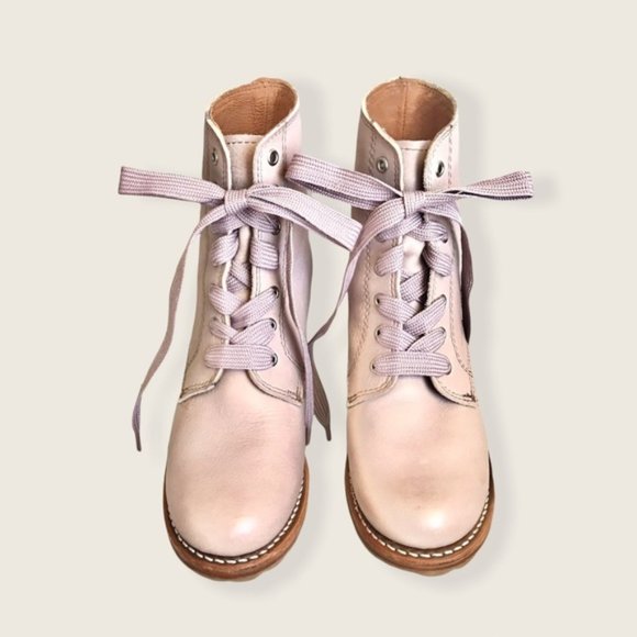 RARE Frye Sabrina 6G Lilac Pink/Cream Leather Lace Up Cute Heeled Ankle Booties - Picture 10 of 15
